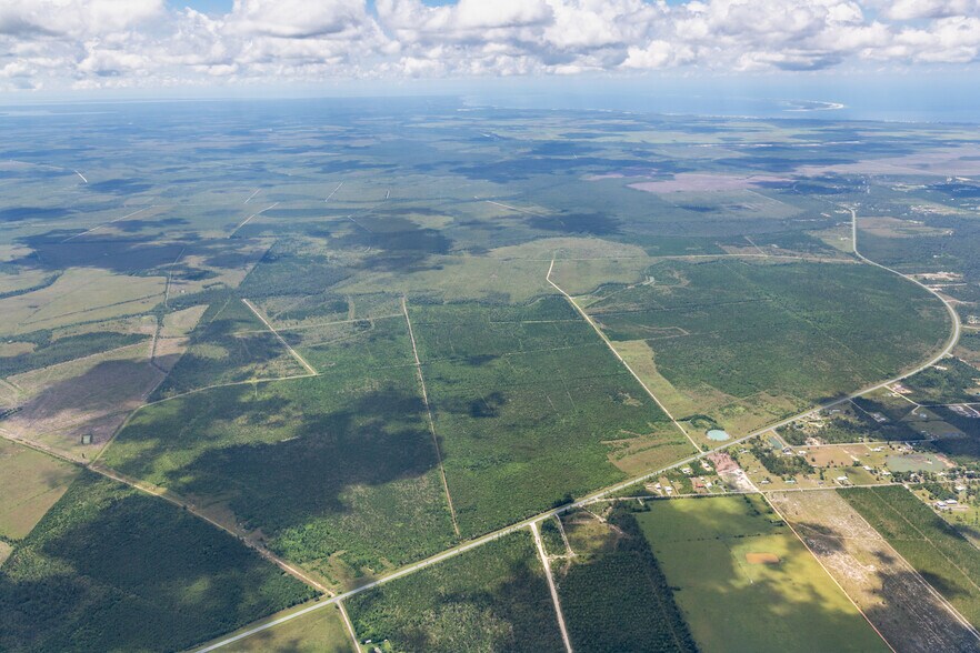 CR 386, Wewahitchka, FL à vendre - Aérien – Image 2 sur 9