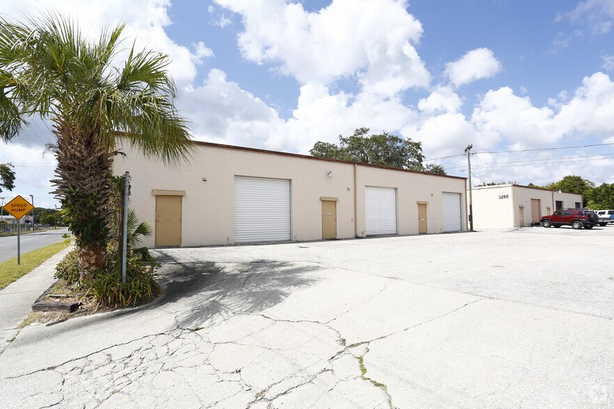 3255 Fairfield Ave S, Saint Petersburg, FL à louer - Photo de l’immeuble – Image 2 sur 13