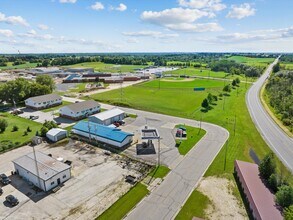 790 Wolf Rd, Random Lake, WI - VUE AÉRIENNE vue de carte - Image1