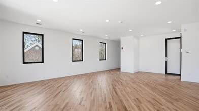 200 W Montauk Hwy, Hampton Bays, NY à louer Photo intérieure– Image 2 sur 5