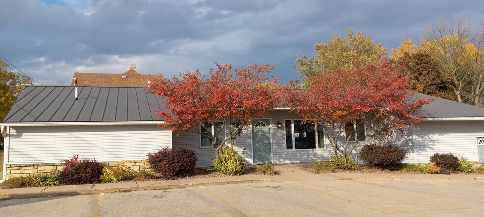 721 S Main St, Maquoketa, IA à vendre - Photo principale – Image 1 sur 7