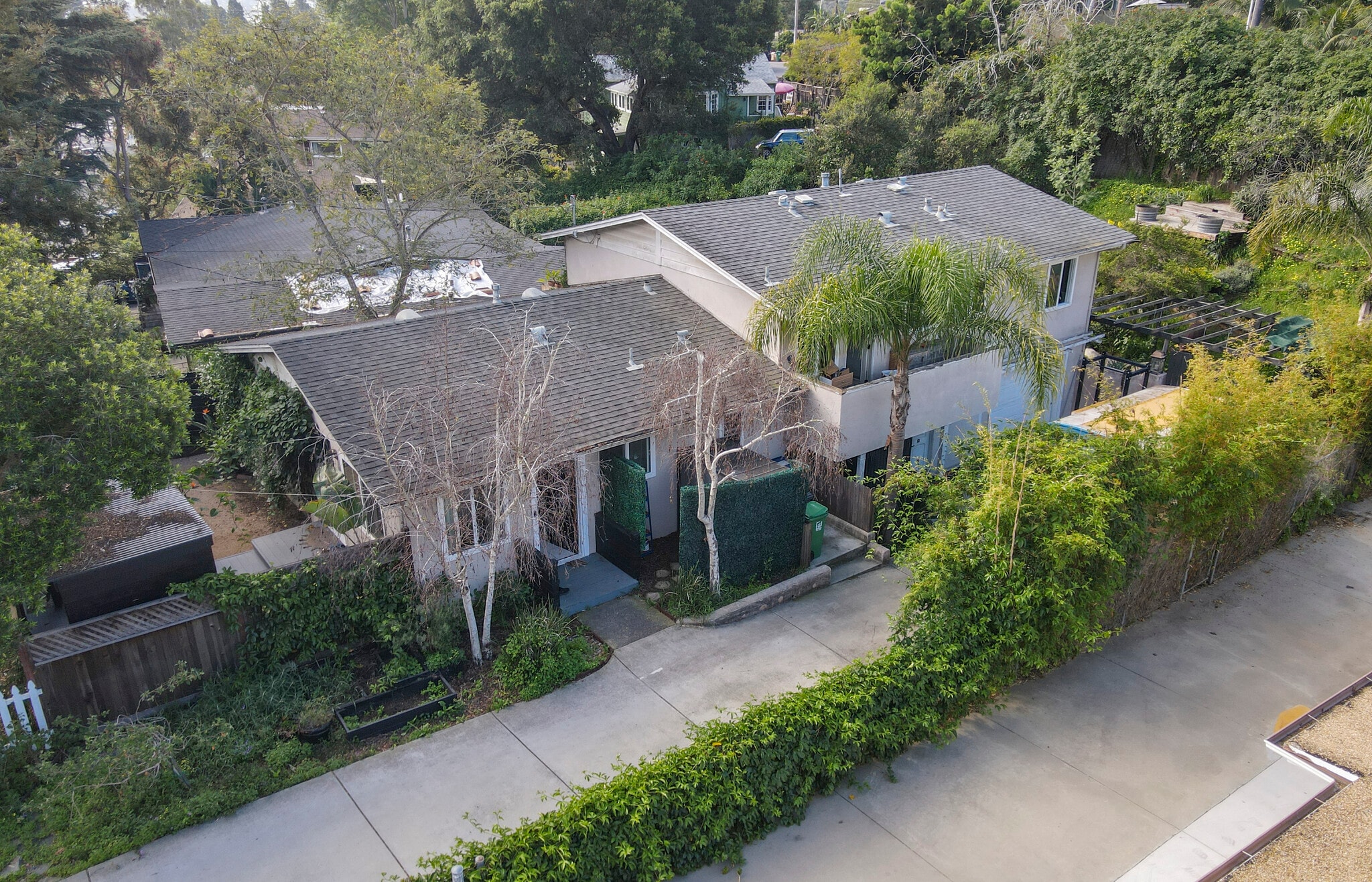 2549 Treasure Dr, Santa Barbara, CA à vendre Photo de l’immeuble– Image 1 sur 16