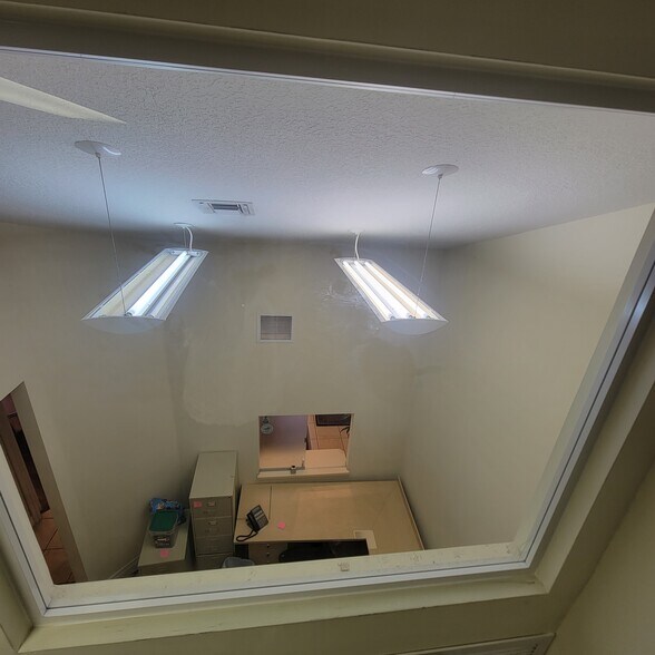 7245 SW 87th Ave, Miami, FL à louer - Photo de l’immeuble – Image 3 sur 18