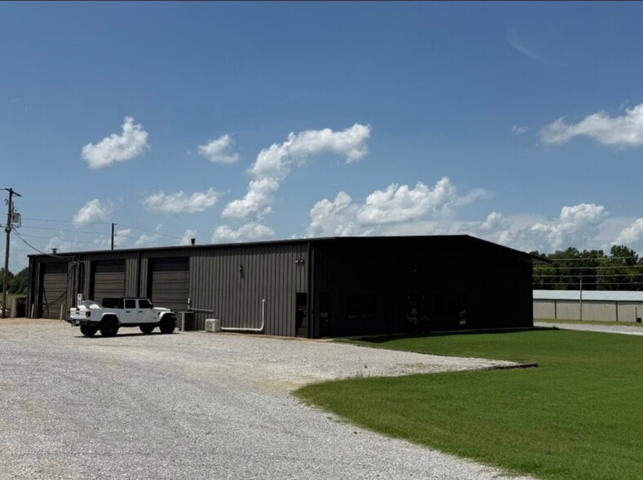 25 Mack St, Batesville, AR à louer Photo principale– Image 1 sur 5