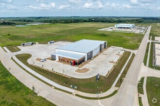 6815 Innovation Dr, Cedar Falls, IA - VUE AÉRIENNE vue de carte - Image1