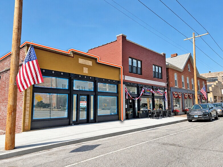 417-421 E Broadway, Alton, IL à louer - Photo de l’immeuble – Image 1 sur 4