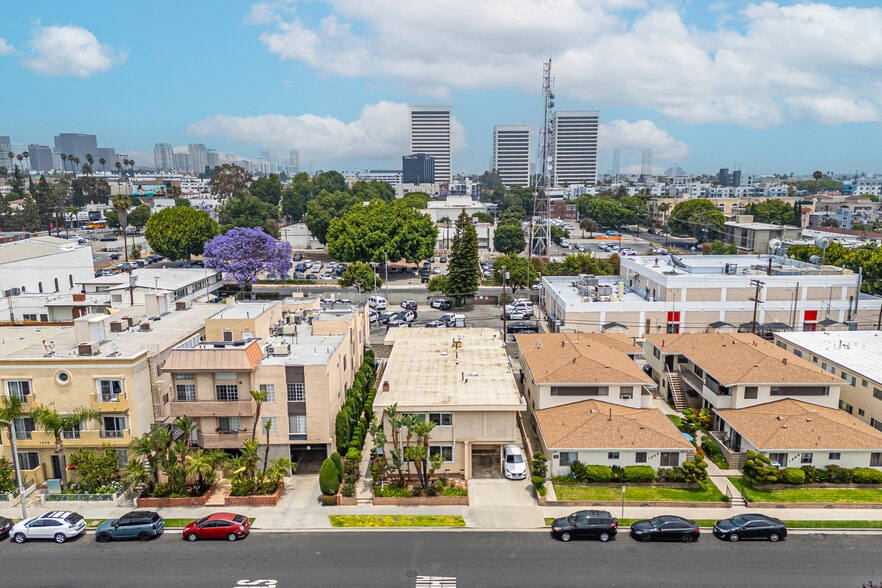 1658 Colby Ave, Los Angeles, CA à vendre - Photo de l’immeuble – Image 3 sur 23
