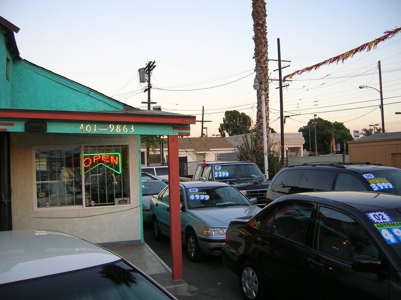 Peck Rd Retail portefeuille de 2 biens à vendre sur LoopNet.fr - Photo principale – Image 2 sur 2