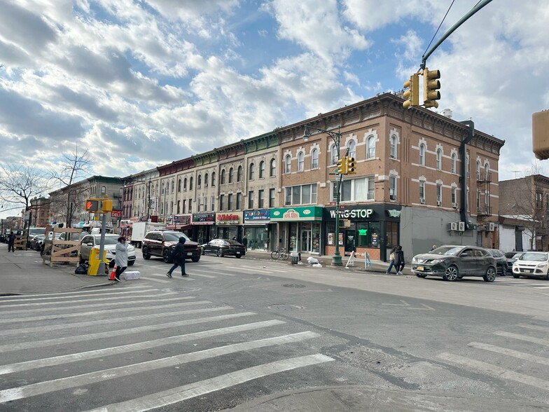 553 58th St, Brooklyn, NY à vendre - Photo de l’immeuble – Image 3 sur 50