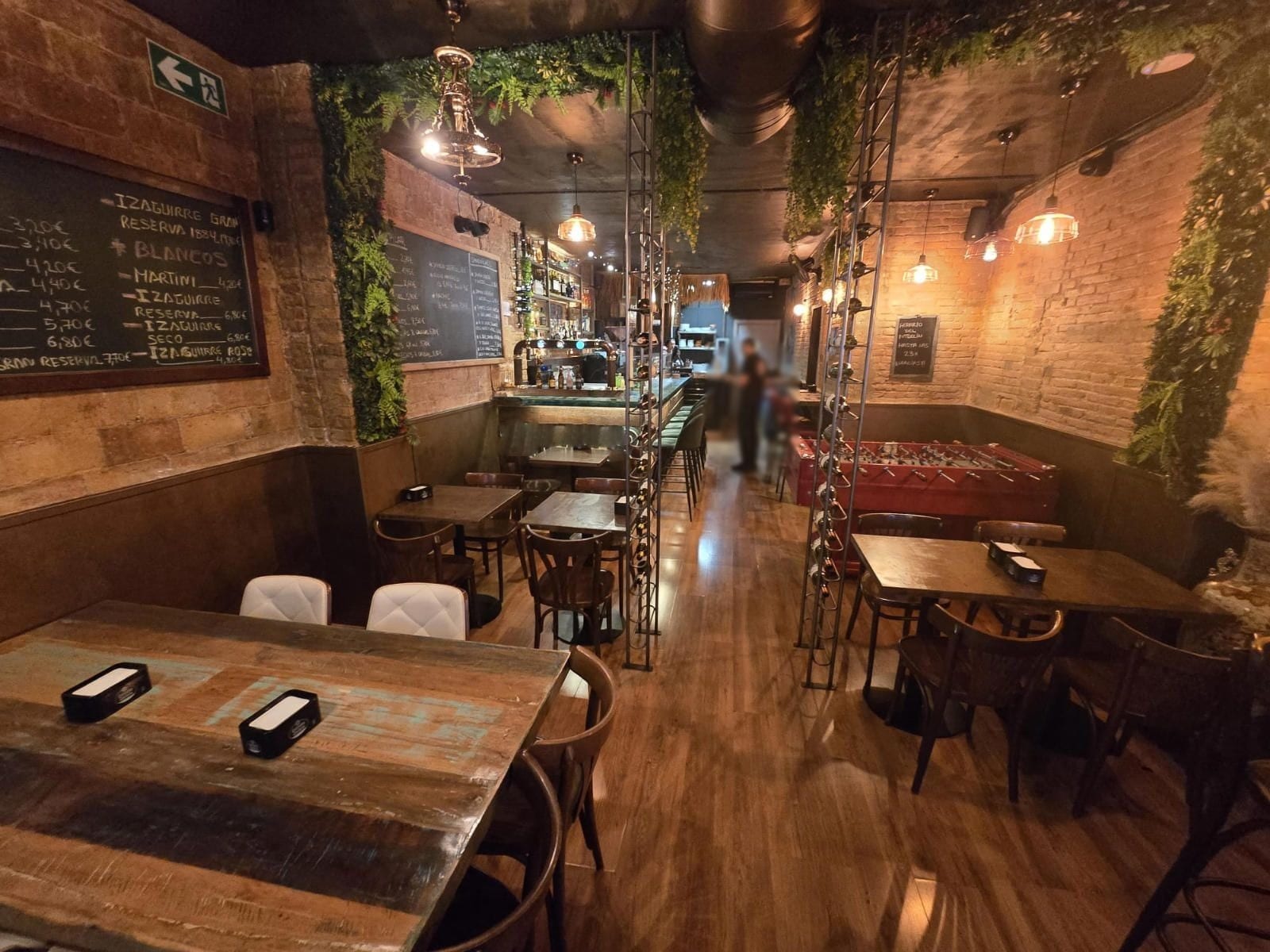 Local commercial dans Barcelone, Barcelona à louer Photo intérieure– Image 1 sur 12