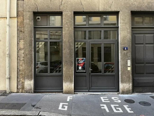 Plus de détails pour 4 Rue Joannès Drevet, Lyon - Local commercial à louer
