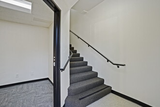 2530 E Corporate Pl, Monterey Park, CA à louer Photo intérieure– Image 1 sur 24