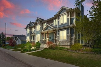 Plus de détails pour 10604 61 Av NW, Edmonton, AB - Logement à vendre