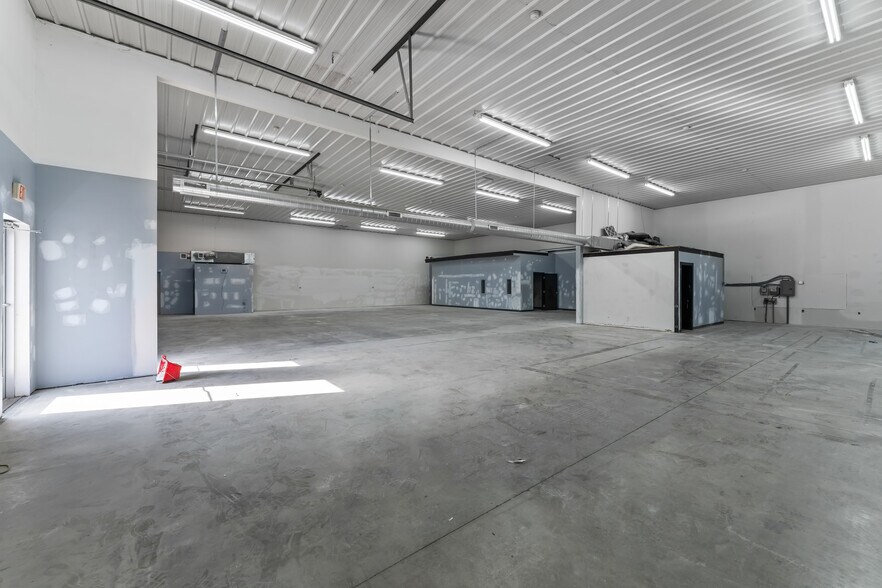 520 Industrial Dr, Carmel, IN à louer - Photo intérieure – Image 3 sur 7