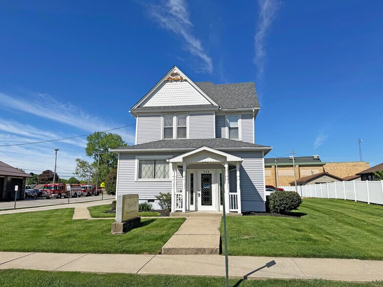 142 S Main St, Avilla, IN à vendre - Photo de l’immeuble – Image 2 sur 9