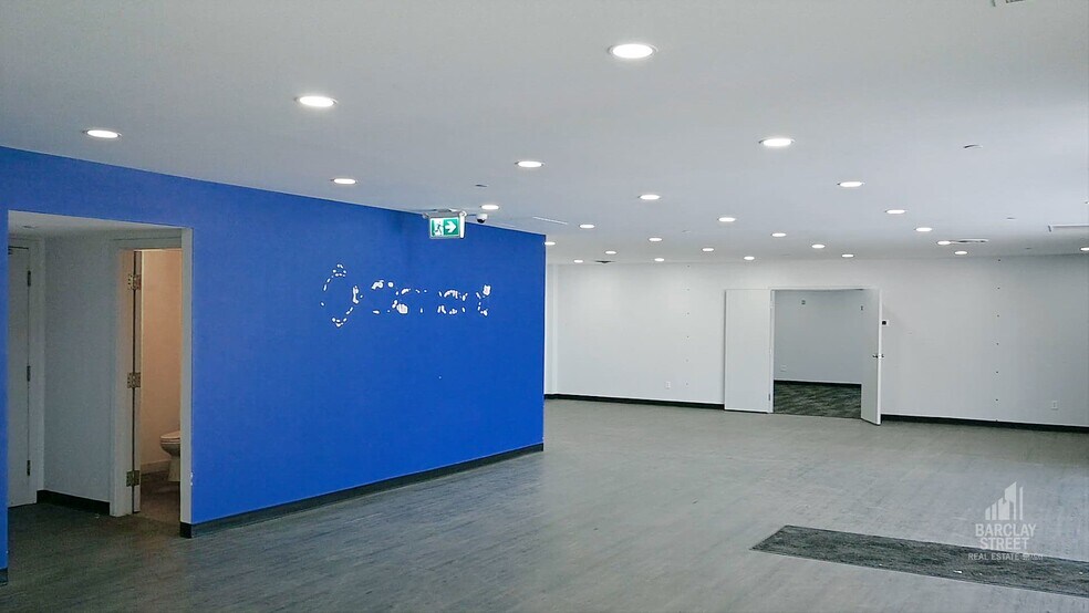 3526 26th St NE, Calgary, AB à louer - Vidéo sur l’annonce professionnelle – Image 2 sur 6