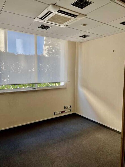 Bureau dans Compiègne à louer - Photo intérieure – Image 3 sur 8