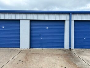 249-268 Seaboard Ave, Venice, FL à louer Photo intérieure– Image 1 sur 4