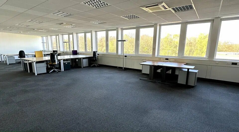 Bureau dans Mundolsheim à louer - Photo de l’immeuble – Image 3 sur 10