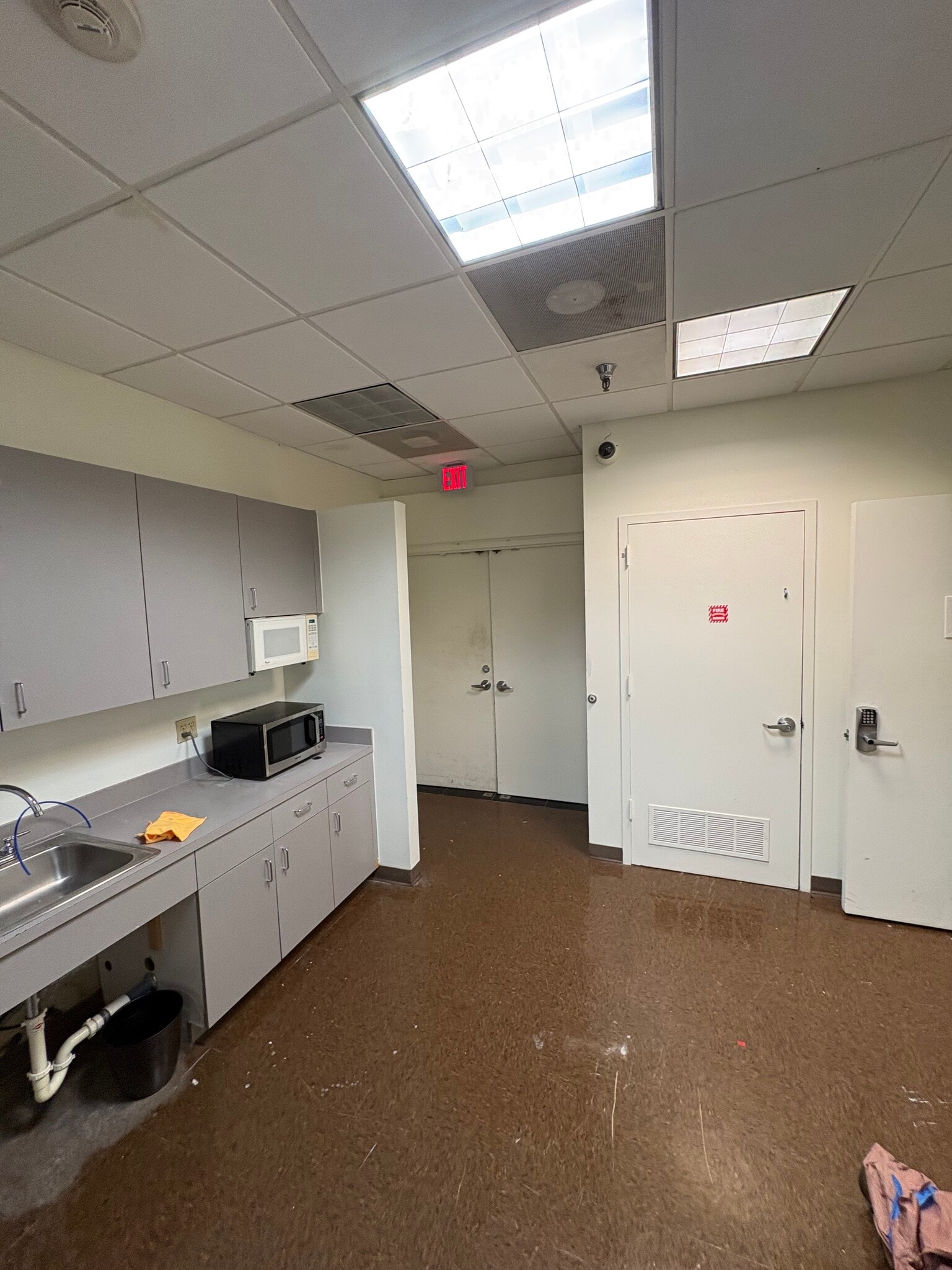 1401 N University Dr, Coral Springs, FL à vendre Photo intérieure– Image 1 sur 5