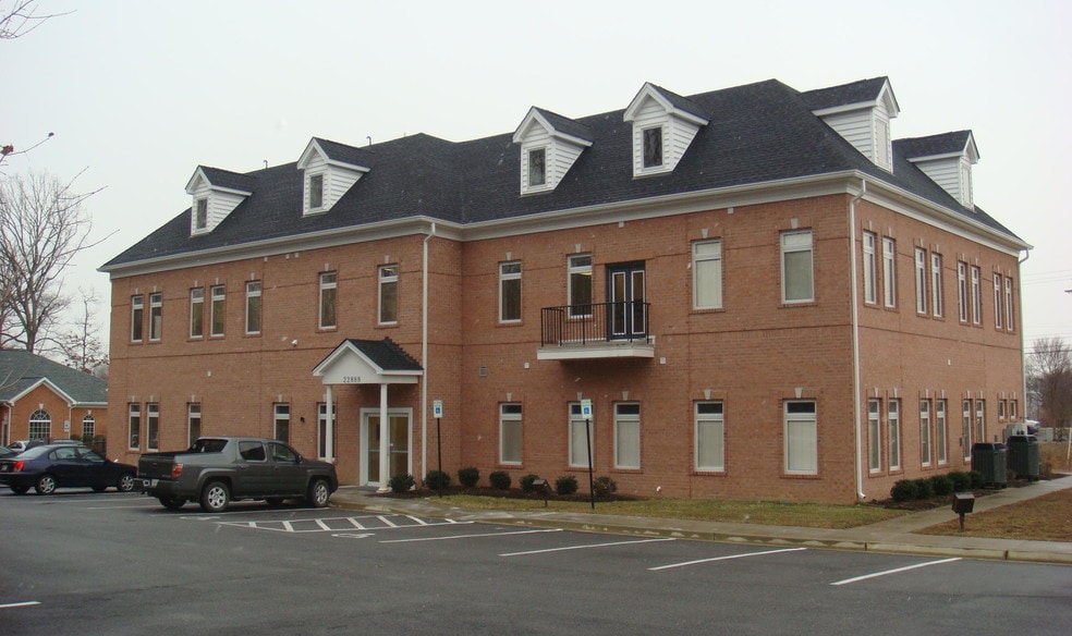 22888 Three Notch Rd, California, MD à vendre - Photo principale – Image 1 sur 12