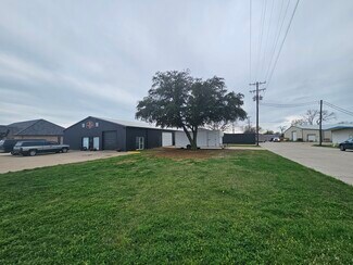 Plus de détails pour 901 E Mcdonald Dr, Pilot Point, TX - Industriel/Logistique à louer