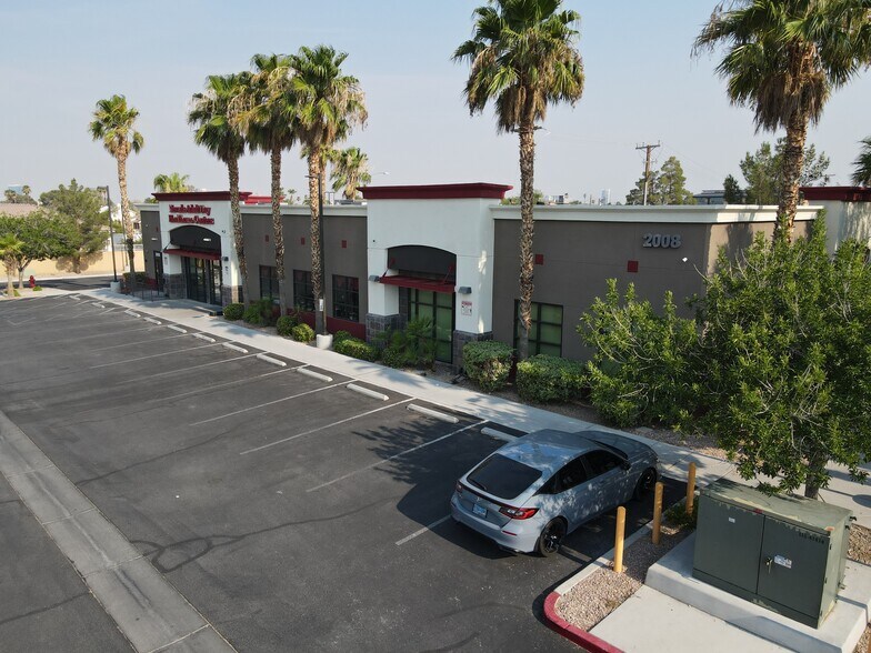 2008 S Jones Blvd, Las Vegas, NV à vendre - Photo de l’immeuble – Image 3 sur 7