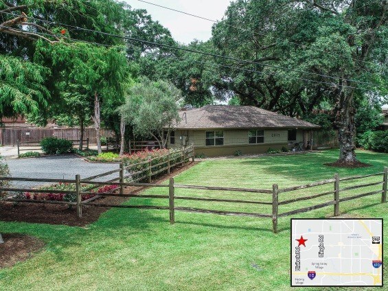 2015 Bauer Dr, Houston, TX à vendre - Photo de l’immeuble – Image 1 sur 1