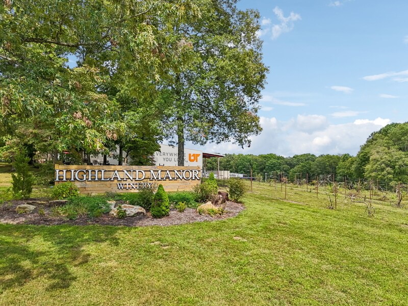 2965 S York Hwy, Jamestown, TN à vendre Photo principale– Image 1 sur 44