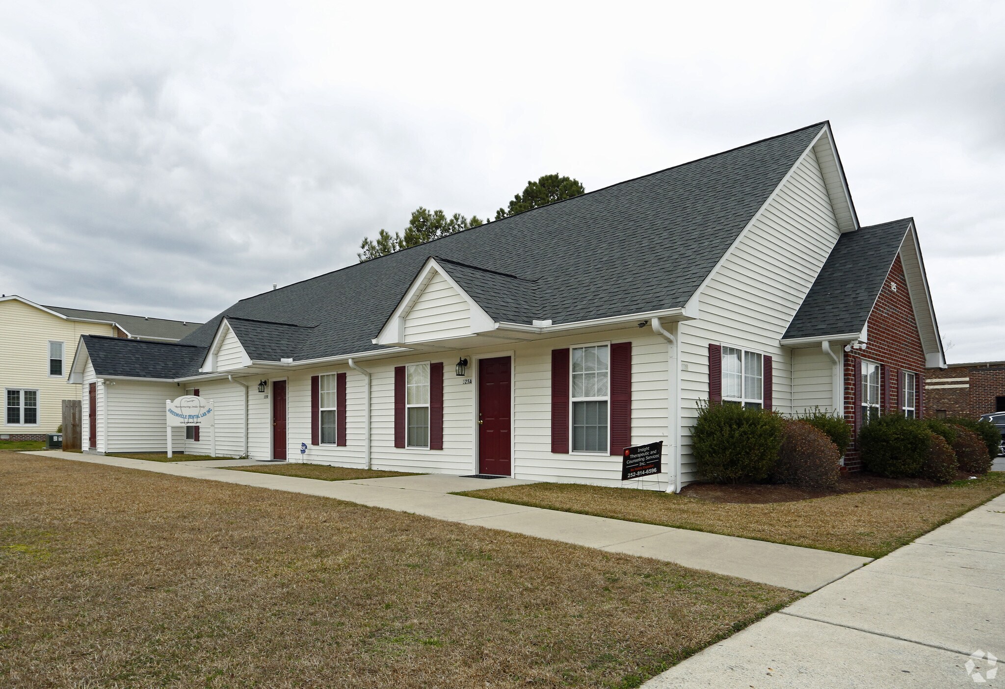 125 Oakmont Dr, Greenville, NC à vendre Photo principale– Image 1 sur 54