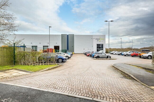 Plus de détails pour John Milne Av, Rochdale - Industriel/Logistique à louer