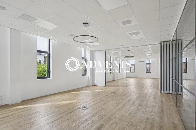 Bureau dans Bailly-Romainvilliers à louer - Photo intérieure – Image 2 sur 12