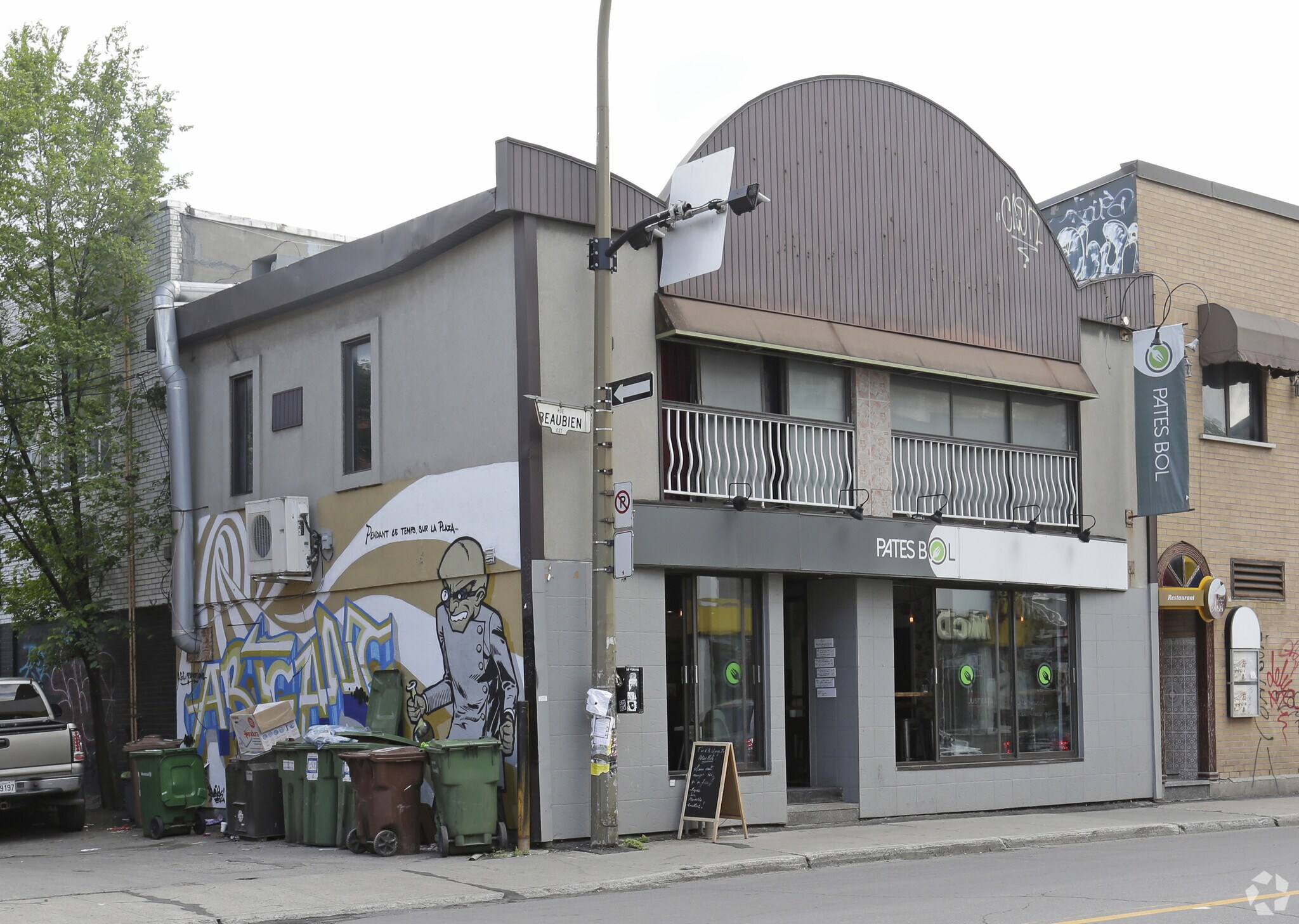 808-816 Rue Beaubien E, Montréal, QC à louer Photo principale– Image 1 sur 3