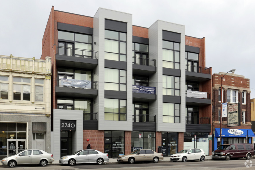 2740 W North Ave, Chicago, IL à louer - Photo de l’immeuble – Image 1 sur 4