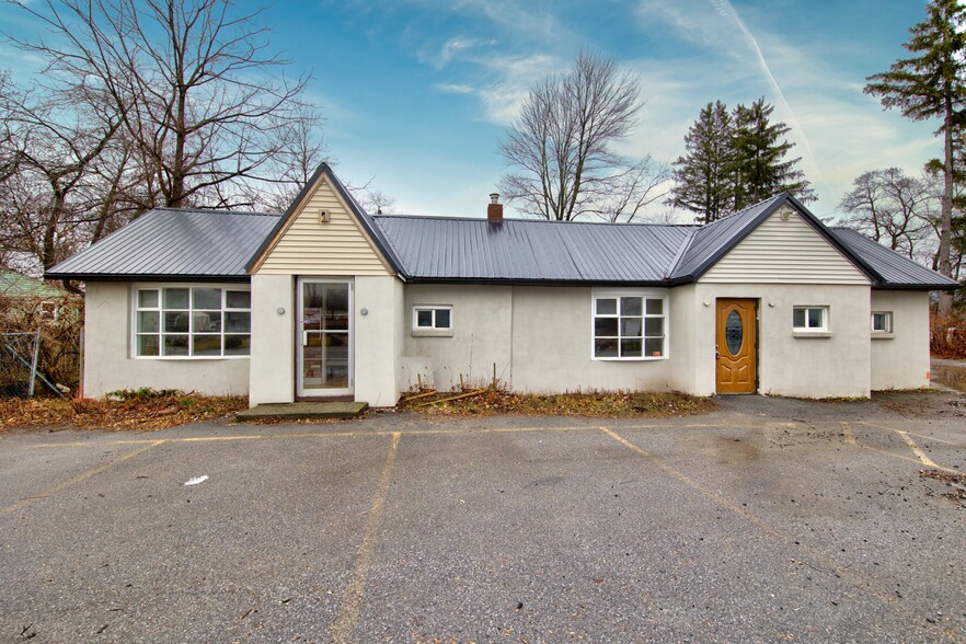 1453 Rt-9p, Saratoga Springs, NY à vendre - Photo de l’immeuble – Image 2 sur 32