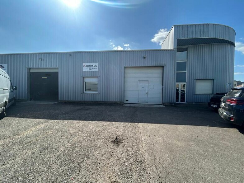 Local d'activités dans Woippy à vendre - Photo de l’immeuble – Image 1 sur 19