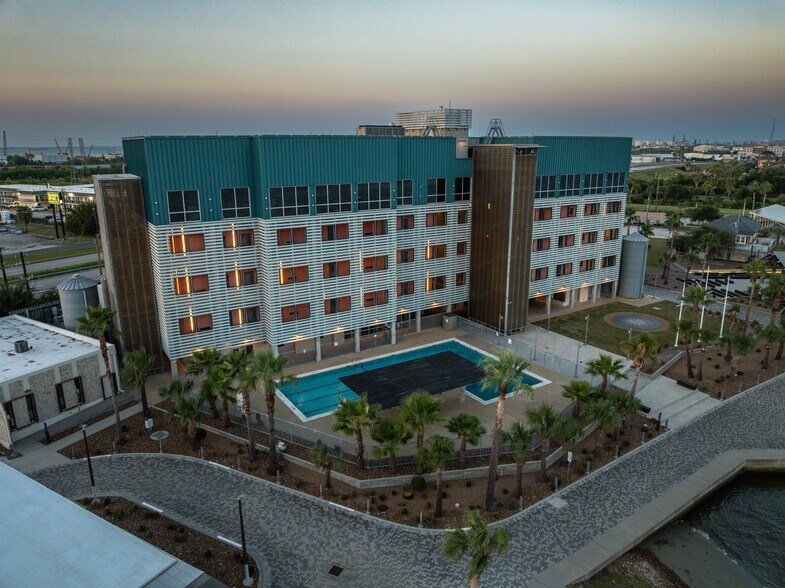 7509 Broadway St, Galveston, TX à vendre - Photo de l’immeuble – Image 2 sur 59