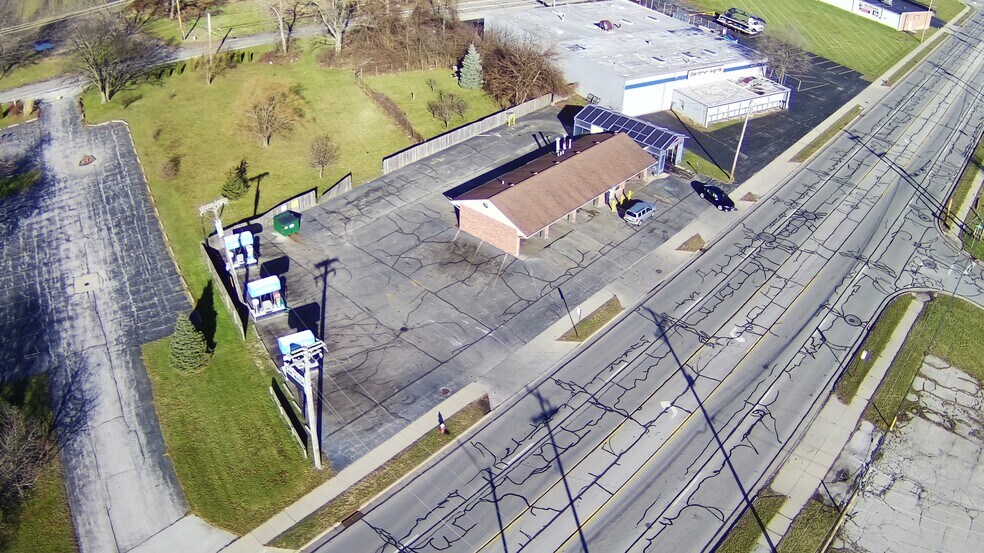 3802 Airport Hwy, Toledo, OH à vendre - Photo de l’immeuble – Image 2 sur 6