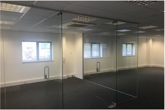 Segensworth Rd, Fareham à louer Photo de l’immeuble– Image 1 sur 5