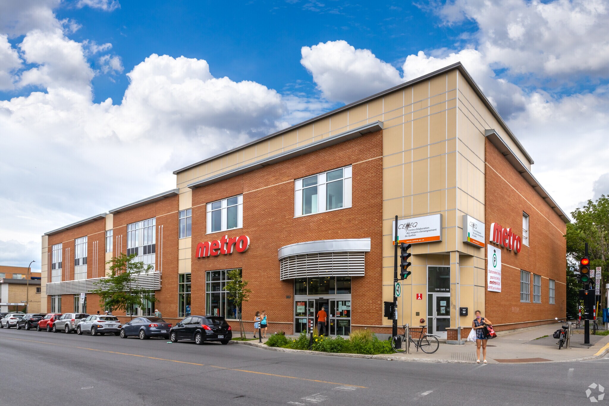 1540-1550 Bélanger Rue, Montréal, QC à louer Photo principale– Image 1 sur 3