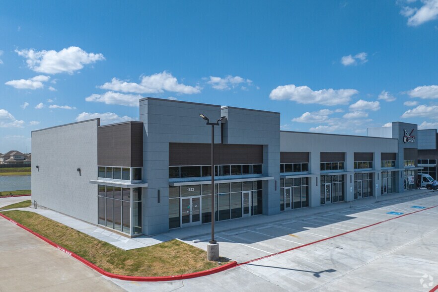 1622 Minonite Road, Rosenberg, TX à louer - Photo de l’immeuble – Image 3 sur 12