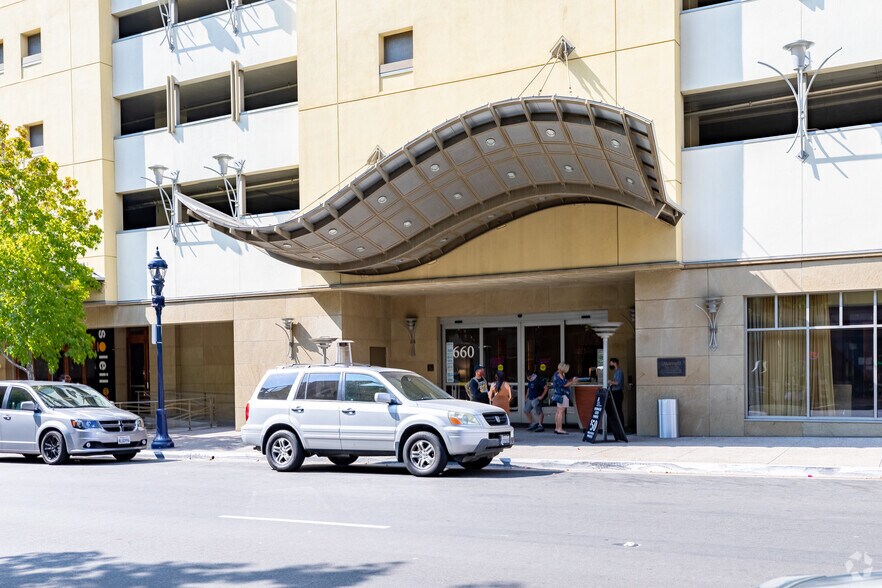660 K St, San Diego, CA à louer - Photo de l’immeuble – Image 2 sur 4