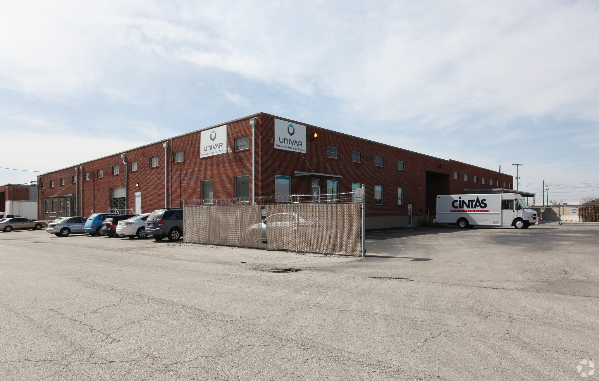 1123 Bedford Ave, North Kansas City, MO à louer Photo principale– Image 1 sur 3