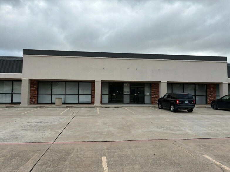 9210 S Western Ave, Oklahoma City, OK à louer - Photo de l’immeuble – Image 2 sur 14