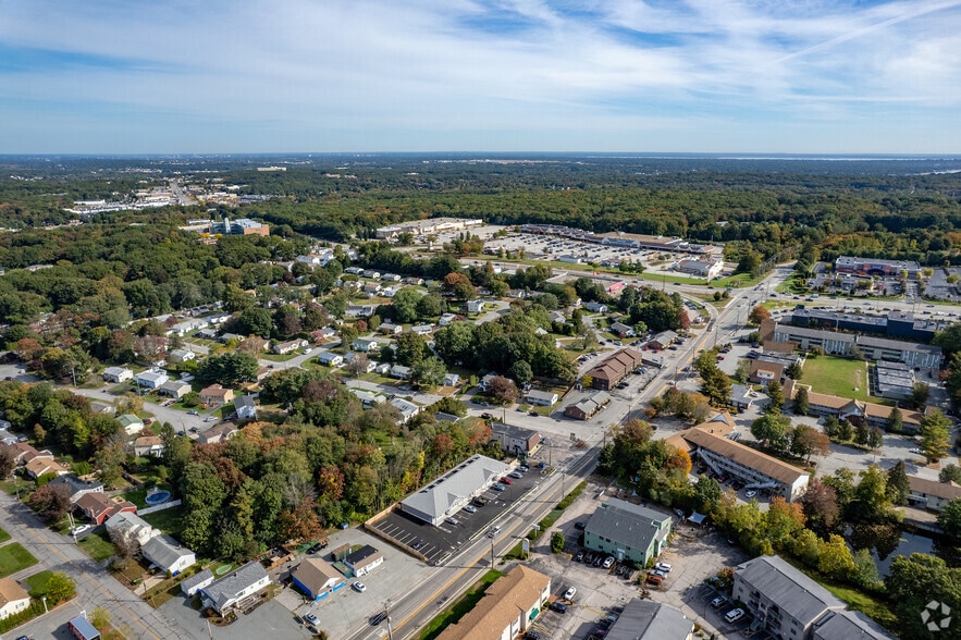294 Cowesett Ave, West Warwick, RI à louer - Aérien – Image 3 sur 19