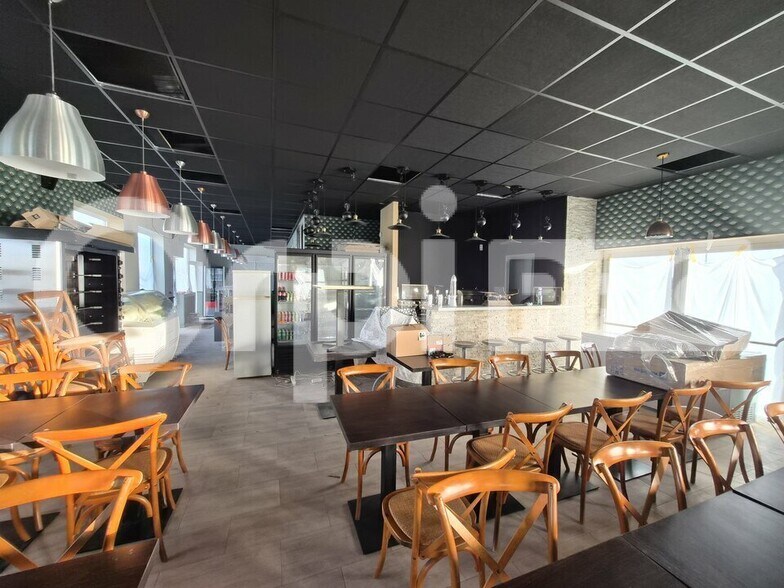 Local commercial dans Brienne-sur-Aisne à vendre - Photo intérieure – Image 2 sur 10