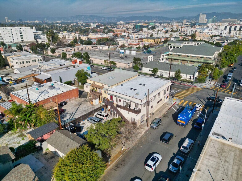 2970-2974 Pico Blvd, Los Angeles, CA à louer - Photo de l’immeuble – Image 3 sur 12
