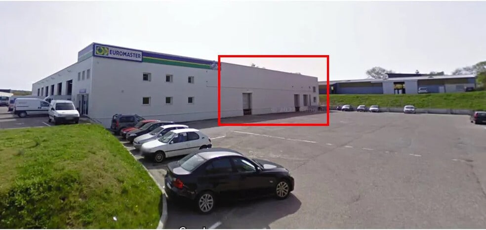 422 Rue Pierre Et Marie Curie, Ludres à louer - Photo de l’immeuble – Image 2 sur 8