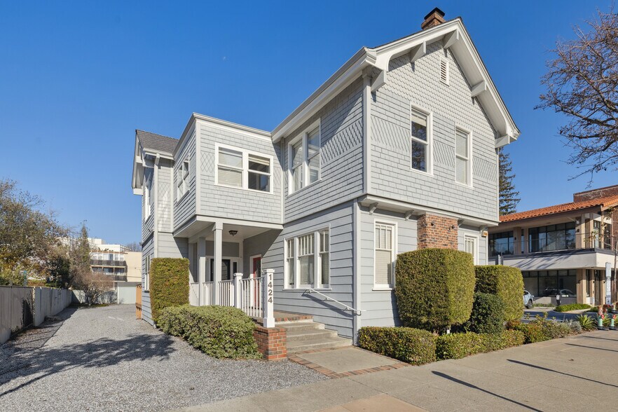 1424 Chapin Ave, Burlingame, CA à louer - Photo principale – Image 1 sur 53