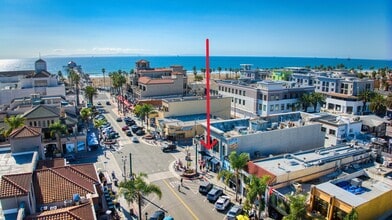 201 Main St, Huntington Beach, CA à louer Aérien– Image 1 sur 9